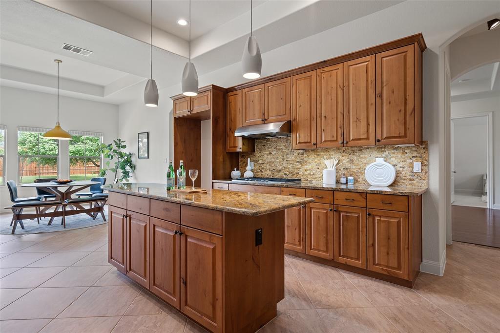 2700 Bear Springs TRL
