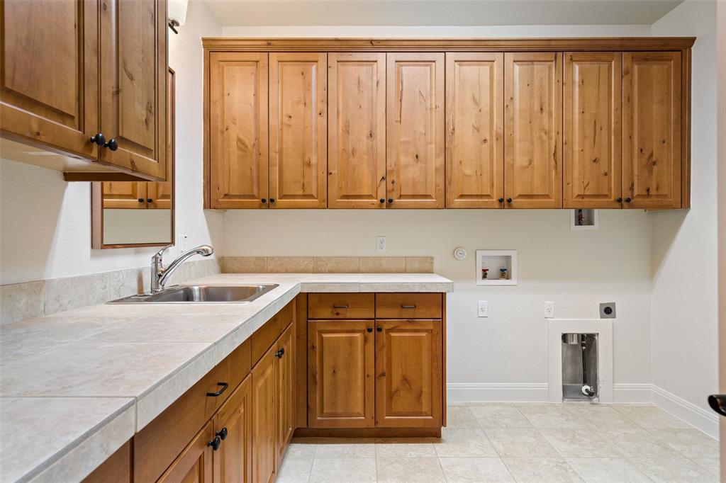 2700 Bear Springs TRL