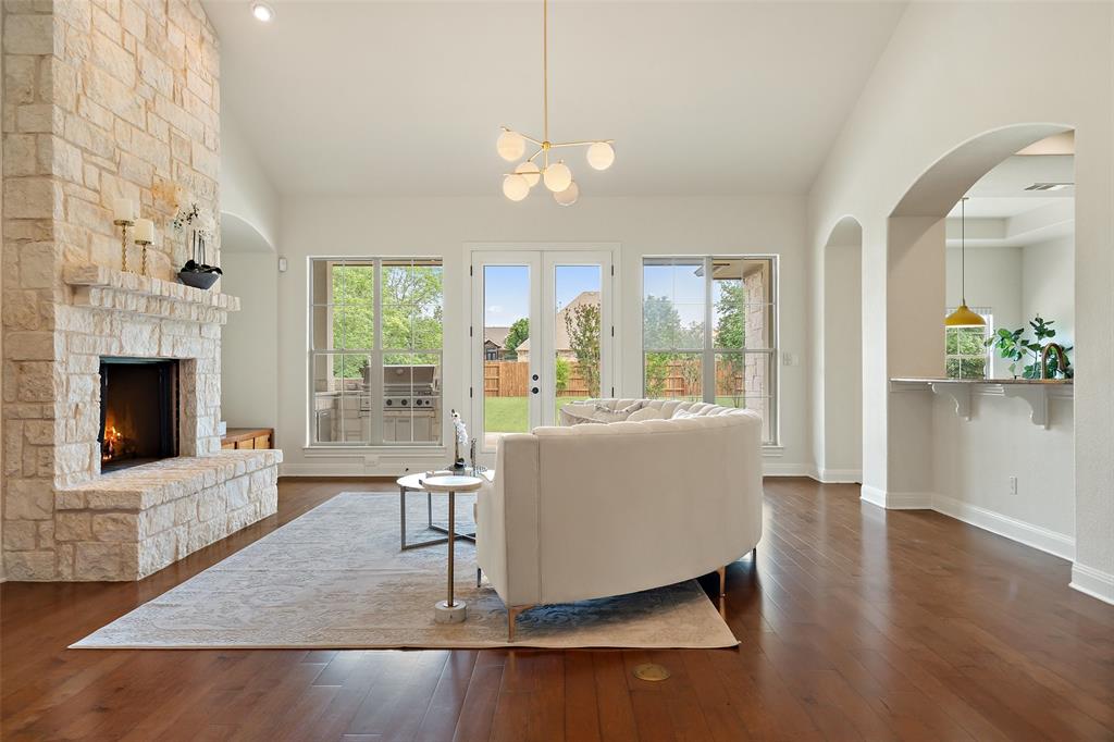 2700 Bear Springs TRL