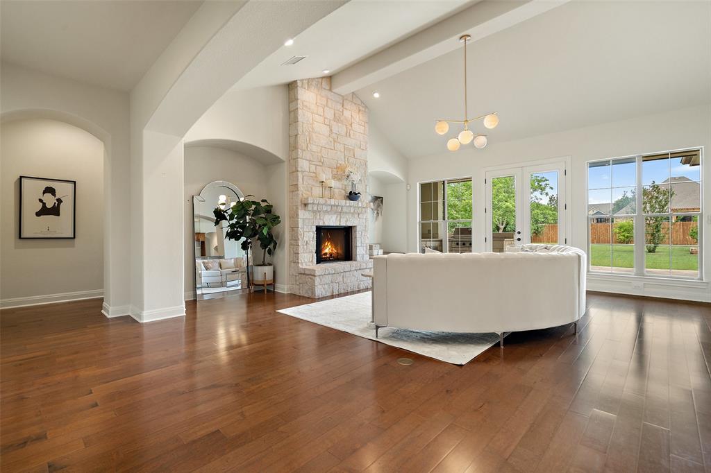 2700 Bear Springs TRL