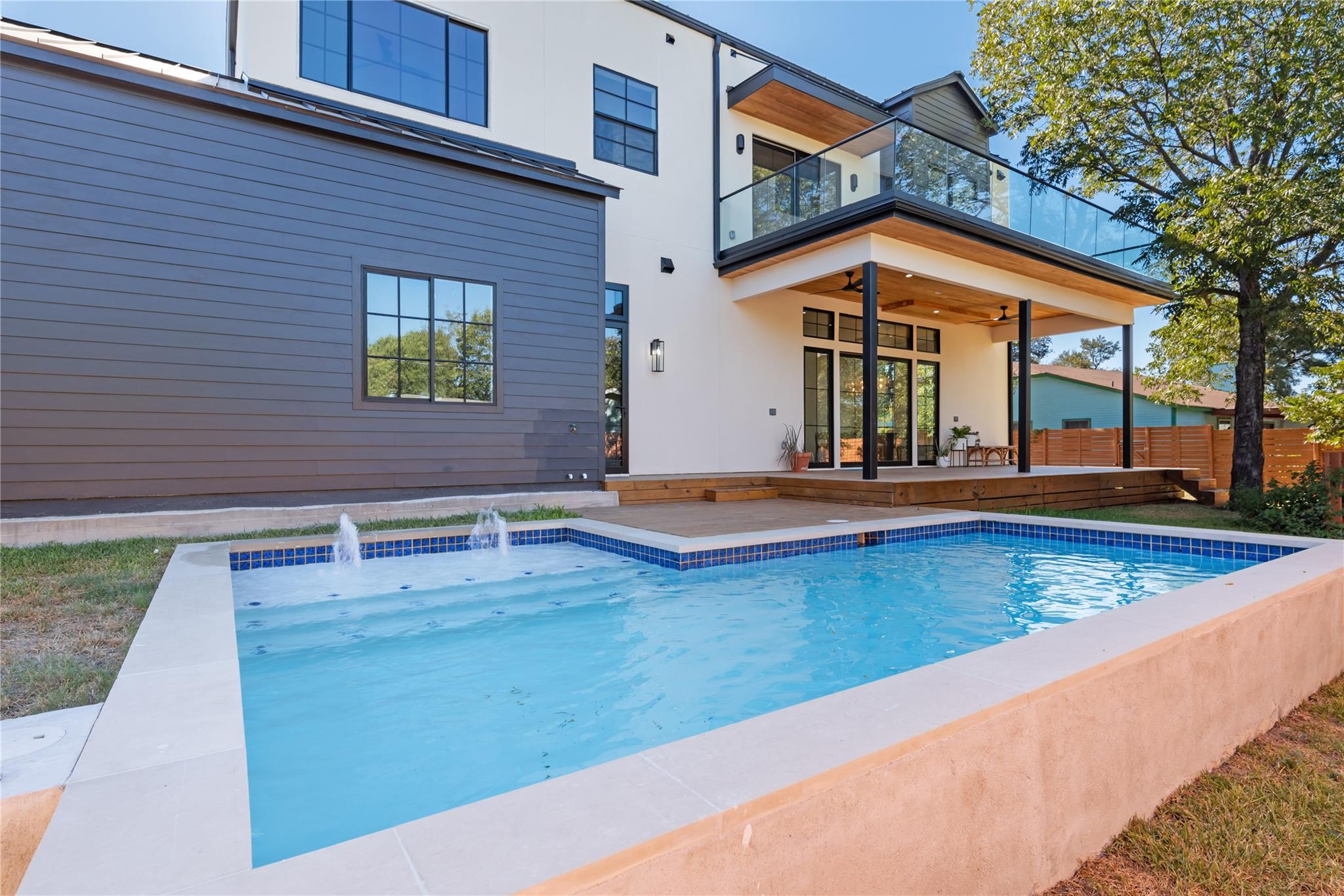 1701 Saracen RD