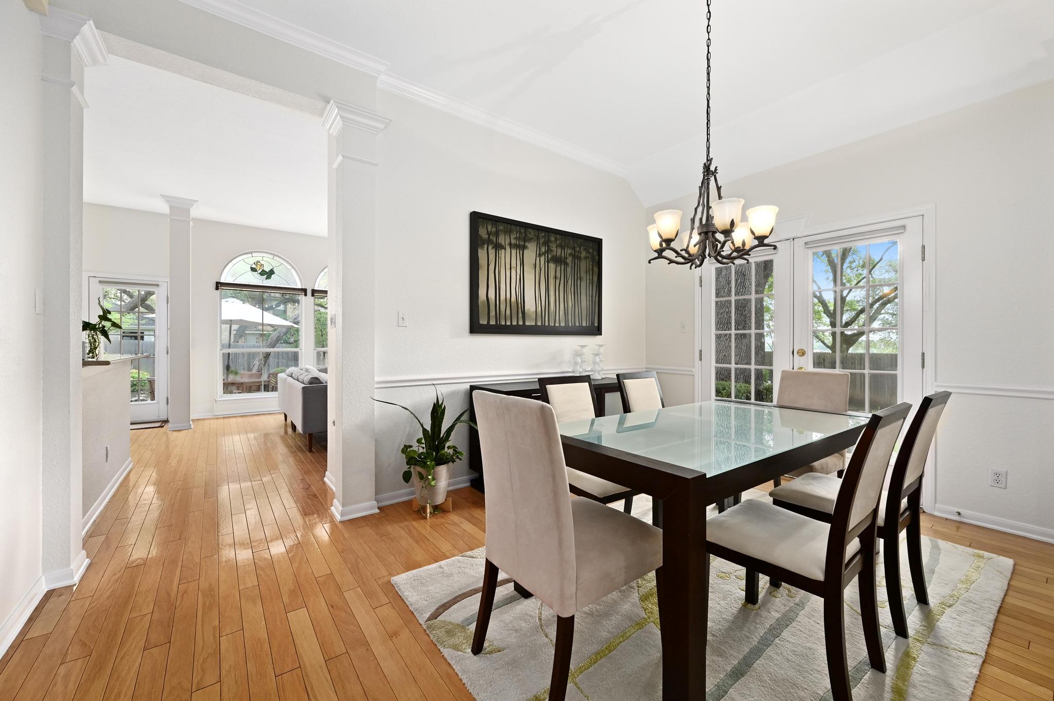 1600 Sharon PL