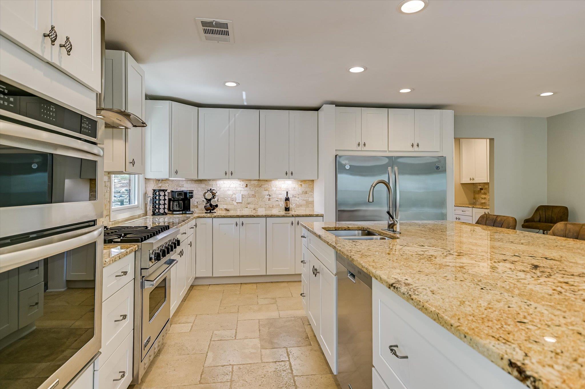 878 Ranch Road 2766