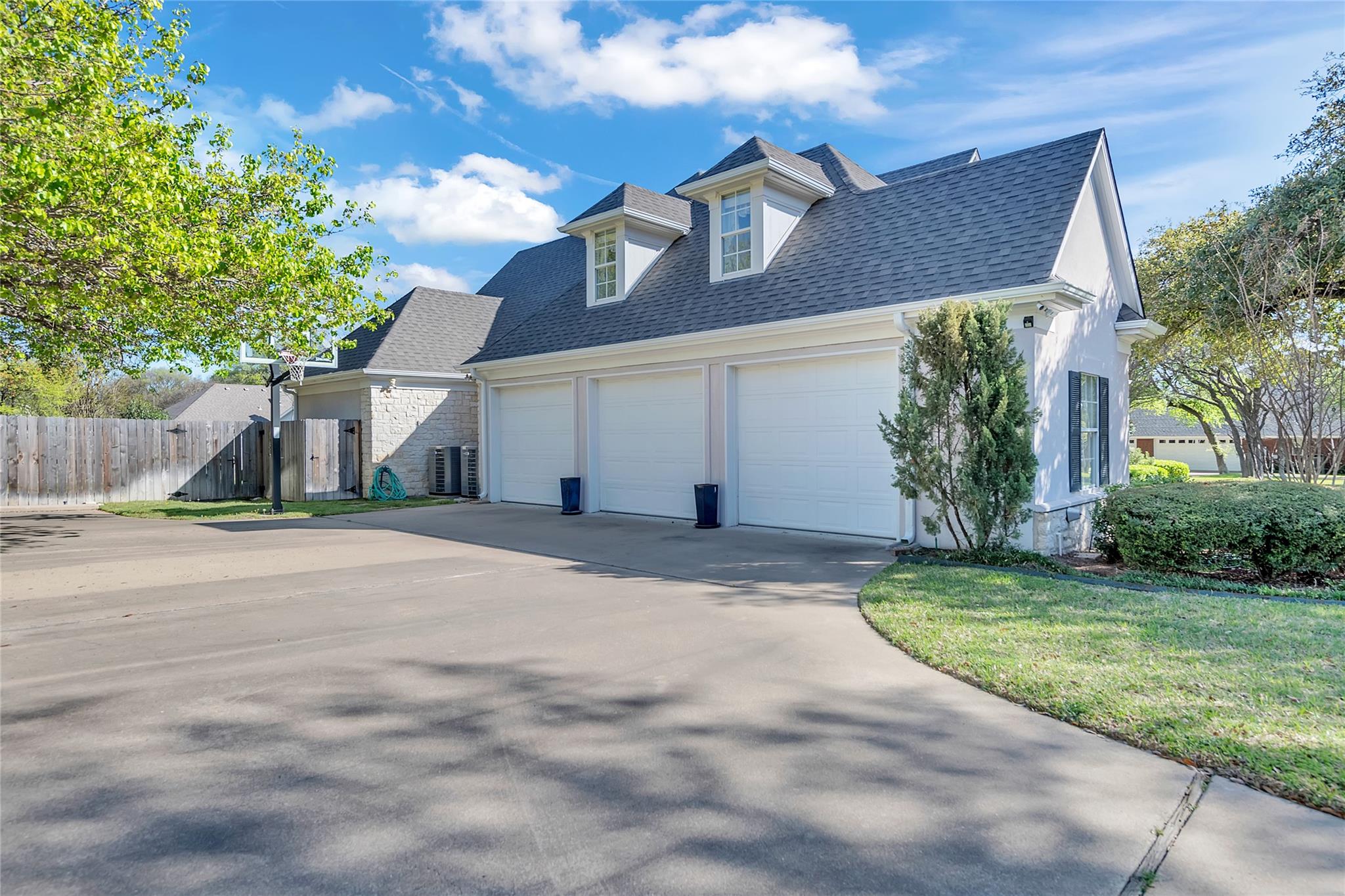 2034 Oak Glen DR, McGregor