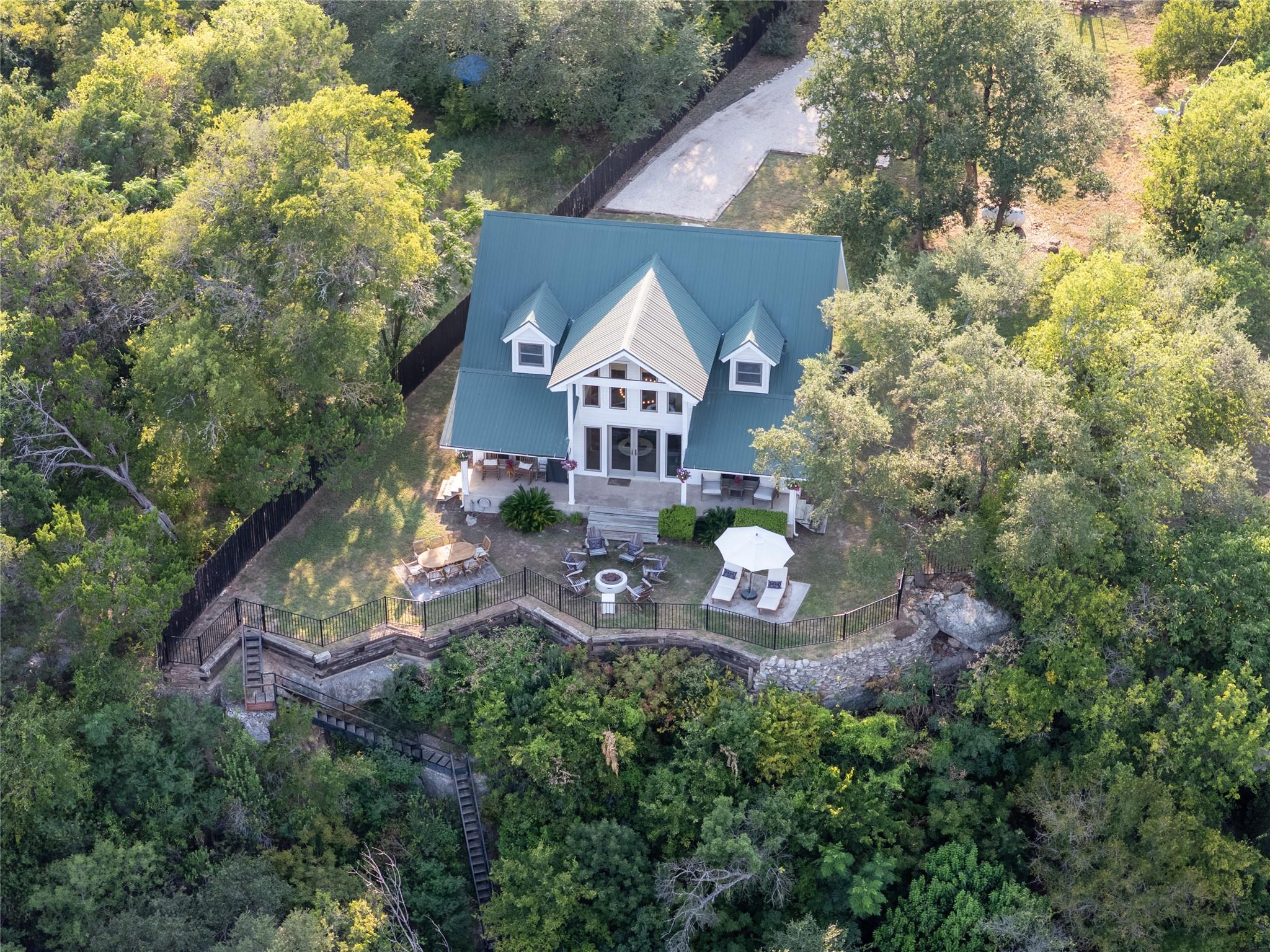 11103 Lakeside DR