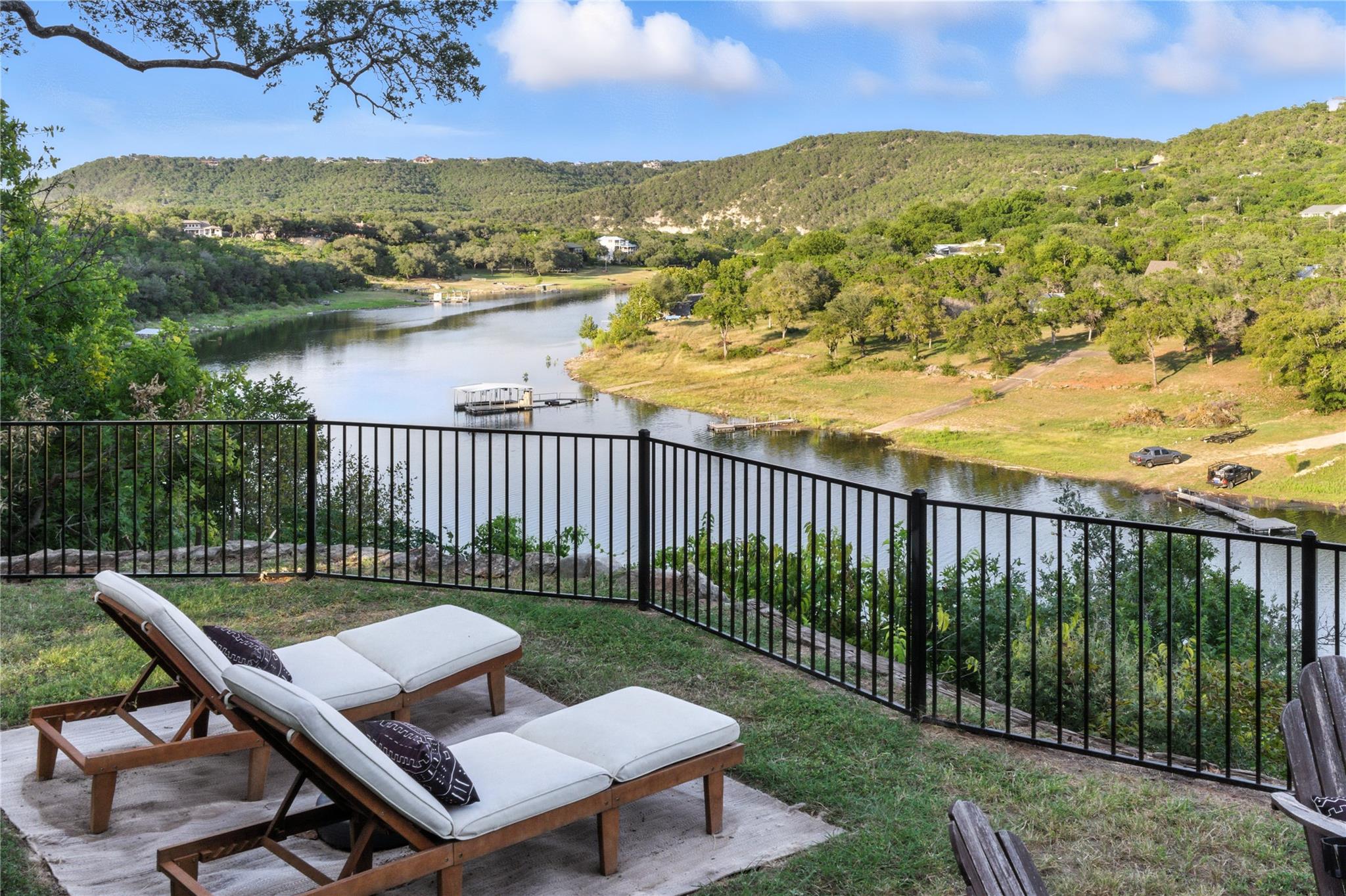11103 Lakeside DR