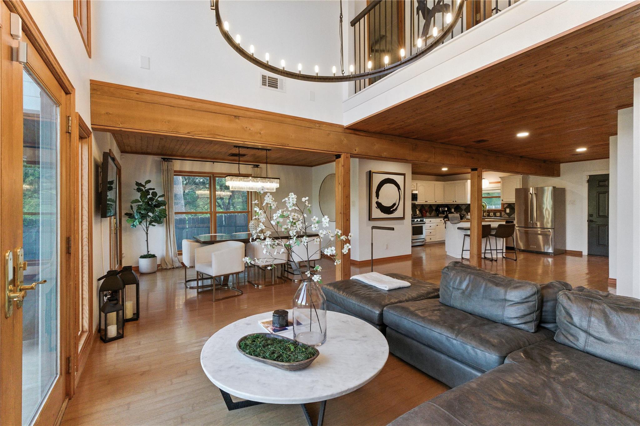 11103 Lakeside DR