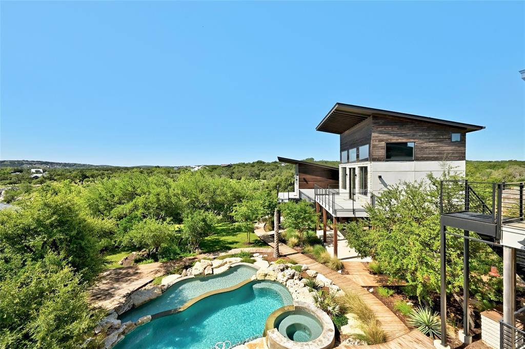 1907 N Pace Bend RD