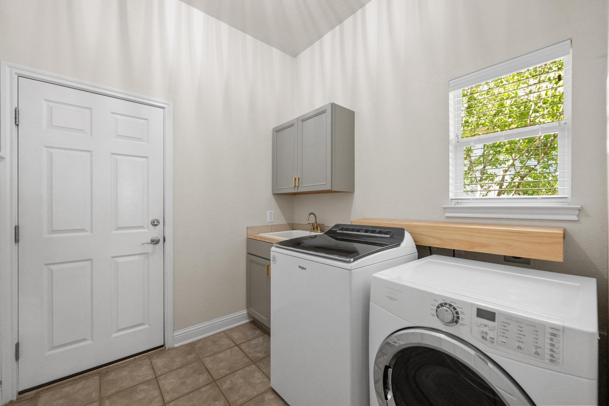 5000 Mission Oaks Blvd. BLVD # 47