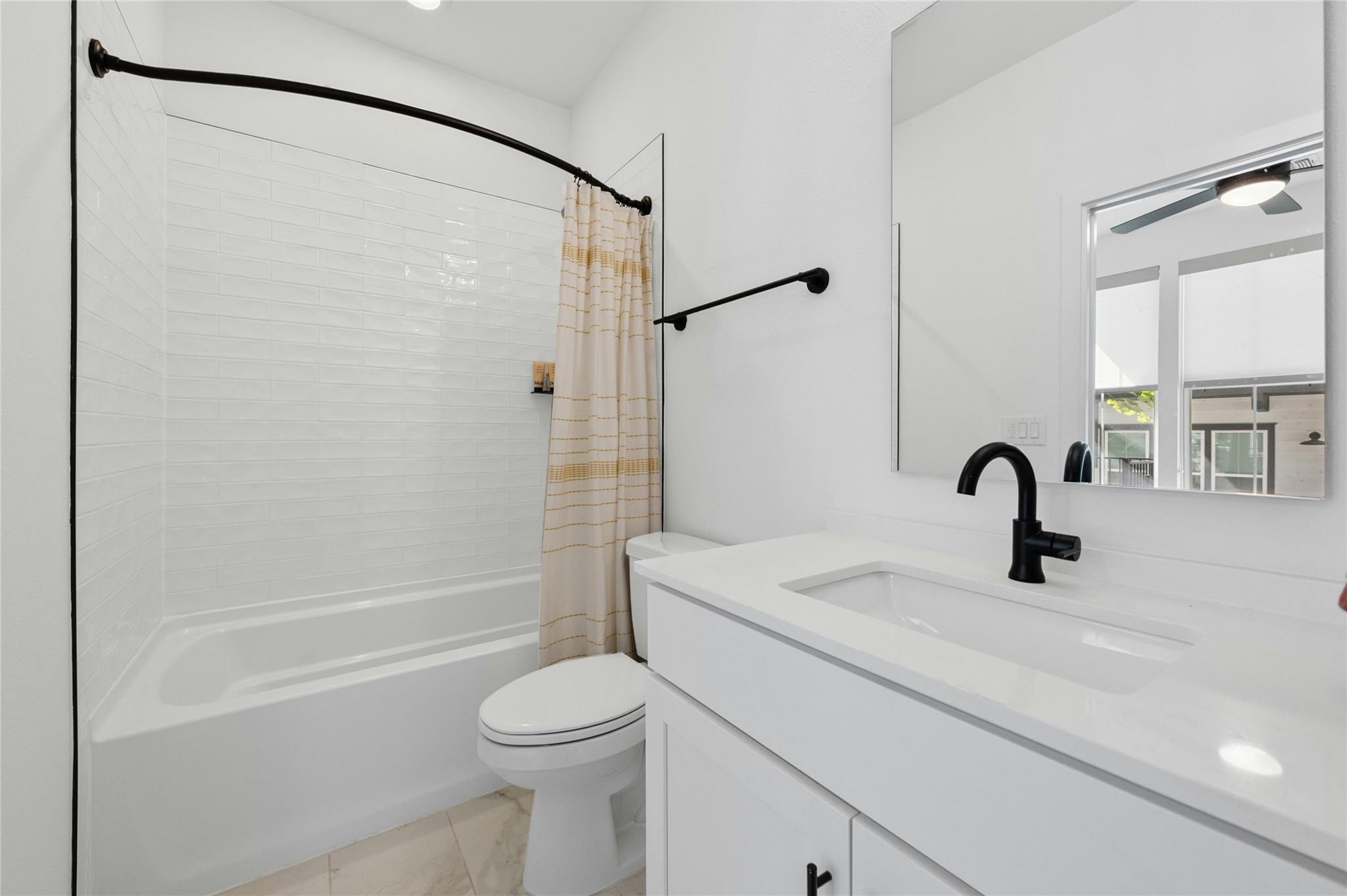 3809 Valley View RD # 10