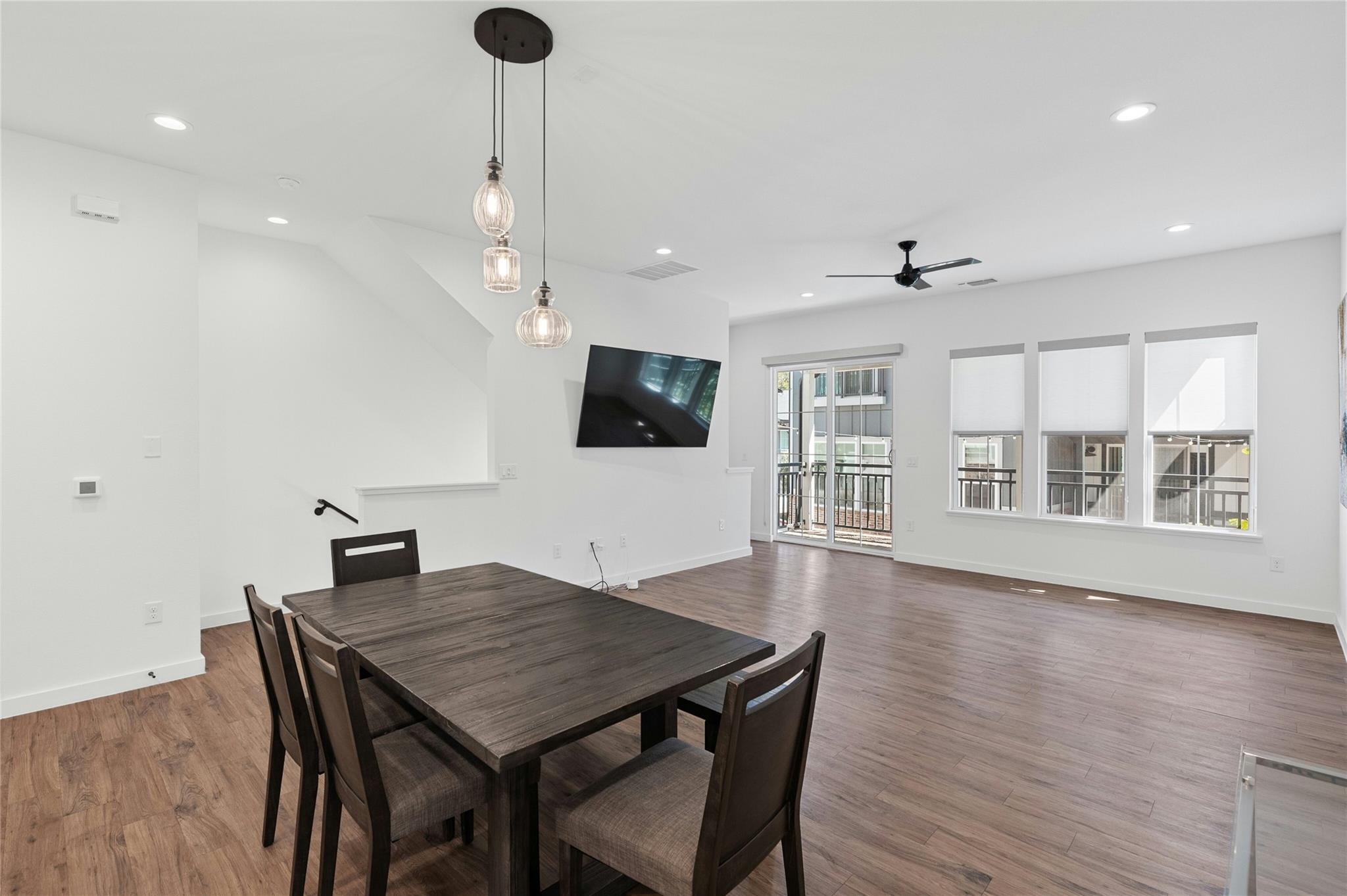 3809 Valley View RD # 10