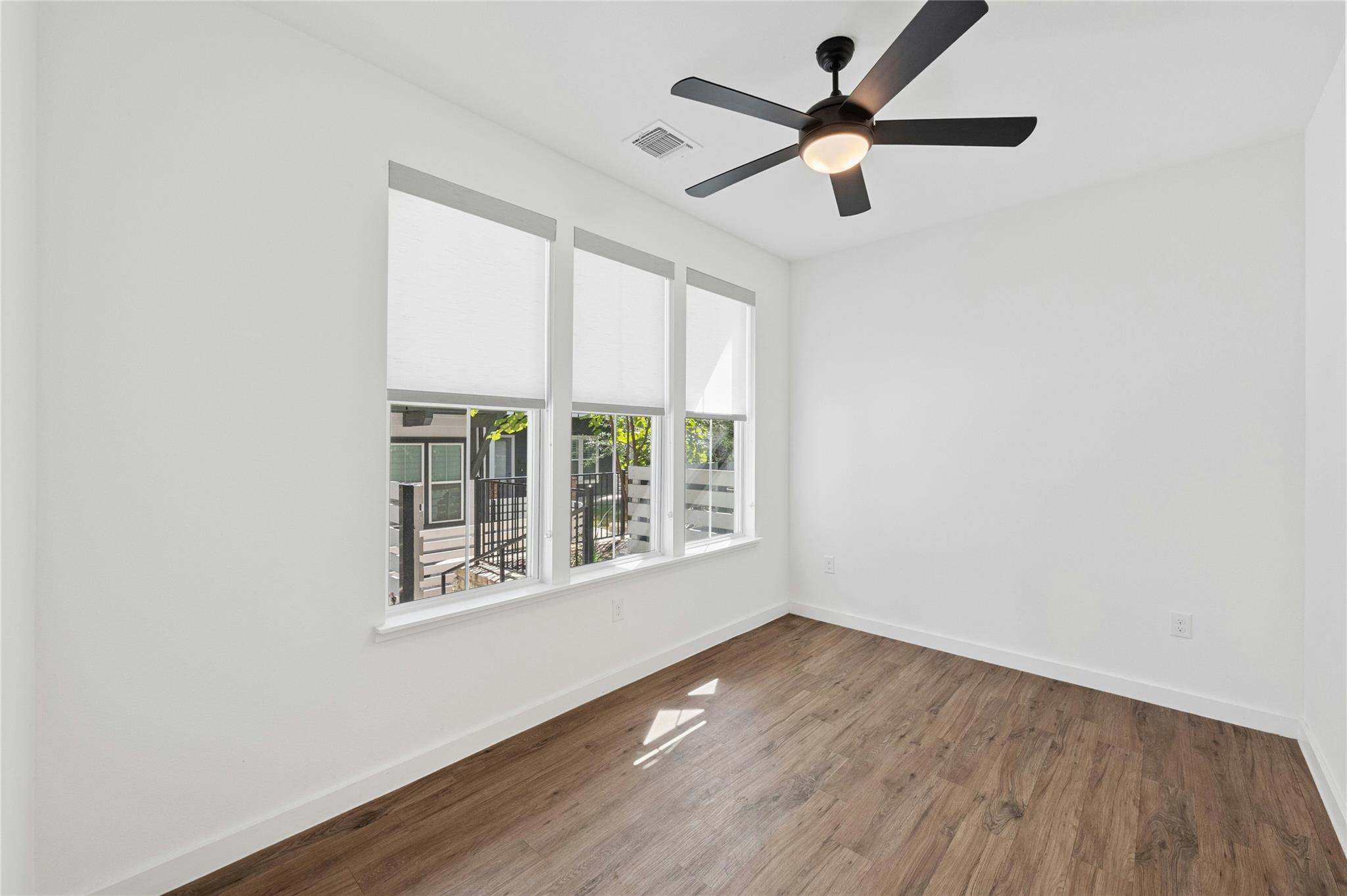 3809 Valley View RD # 10