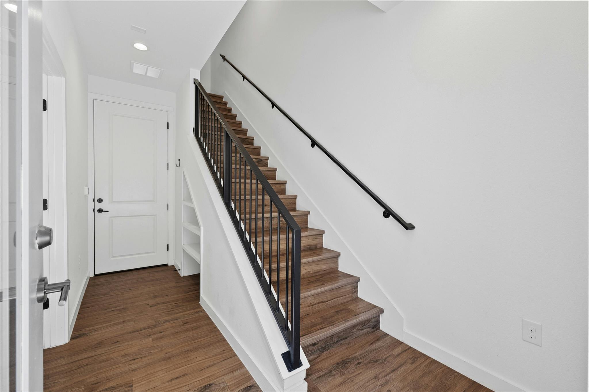 3809 Valley View RD # 10