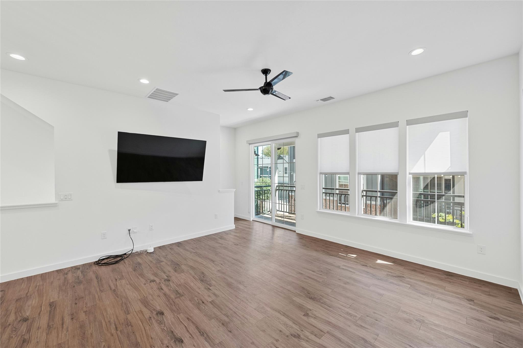 3809 Valley View RD # 10