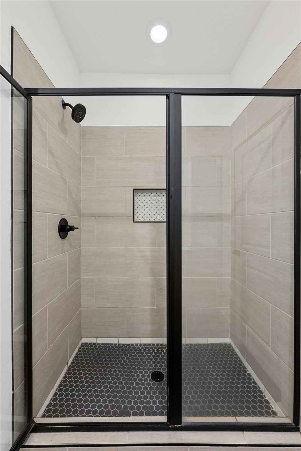 3809 Valley View RD # 10