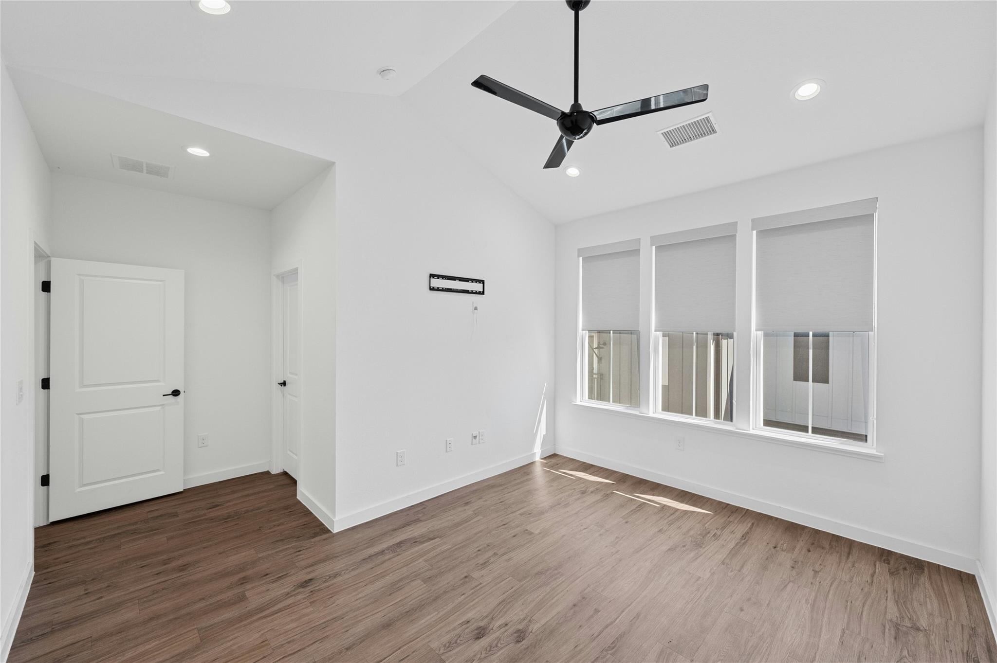 3809 Valley View RD # 10