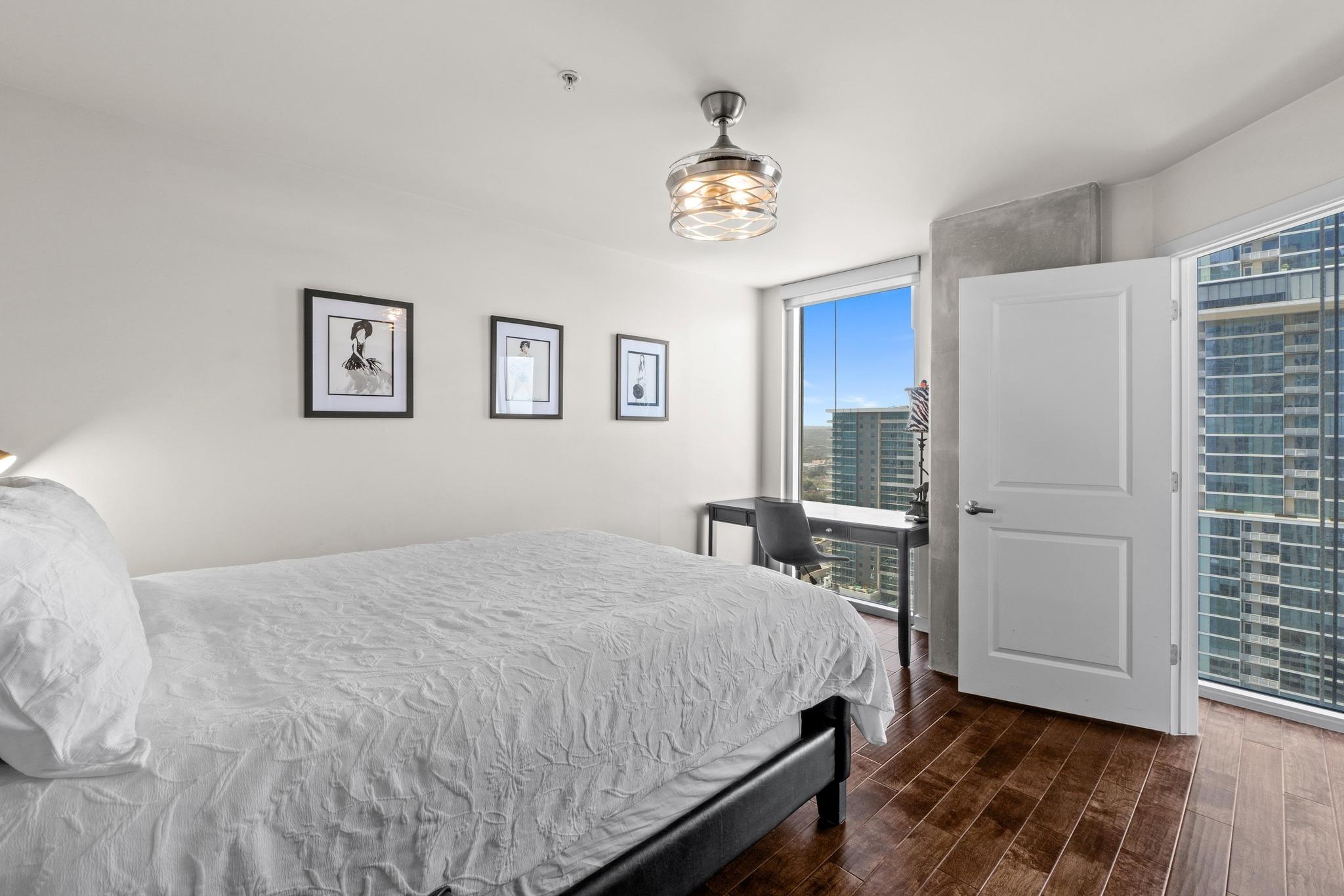 360 Nueces ST # 2808