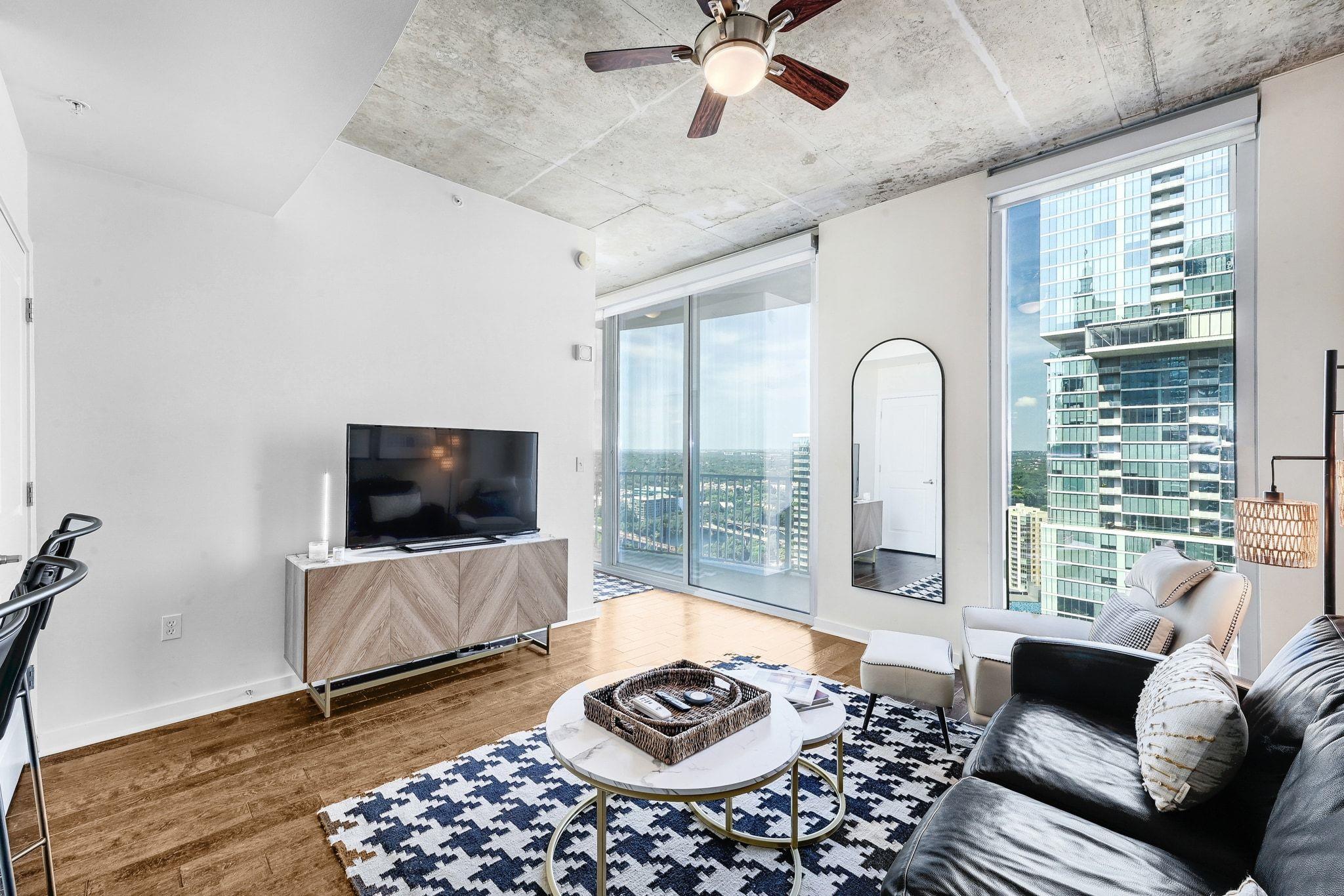 360 Nueces ST # 2808