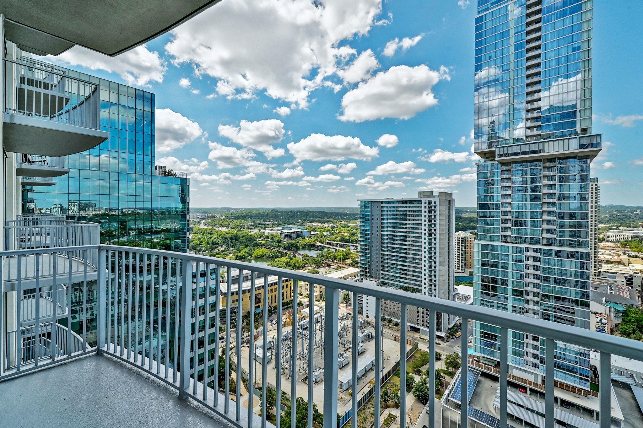 360 Nueces ST # 2808