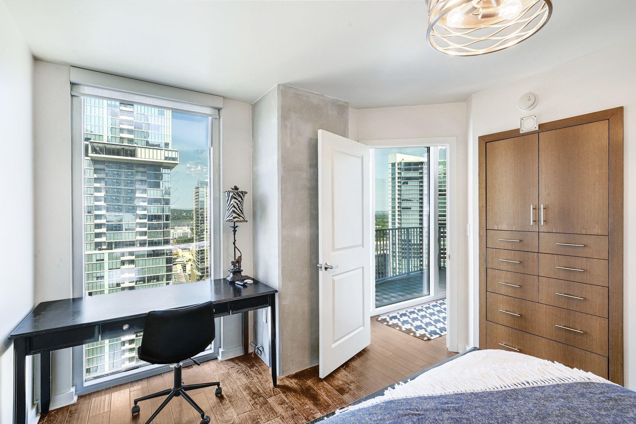 360 Nueces ST # 2808