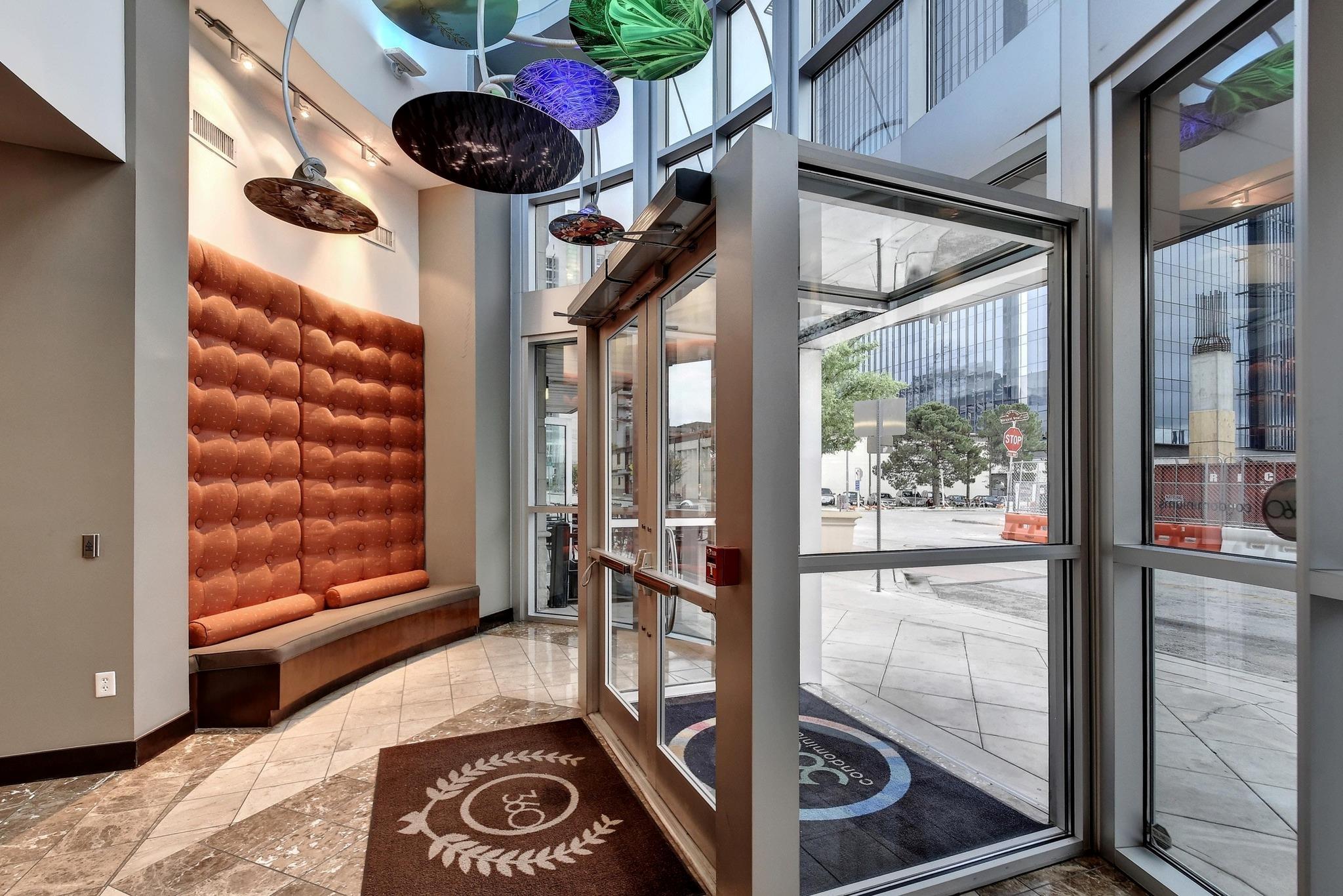 360 Nueces ST # 2808