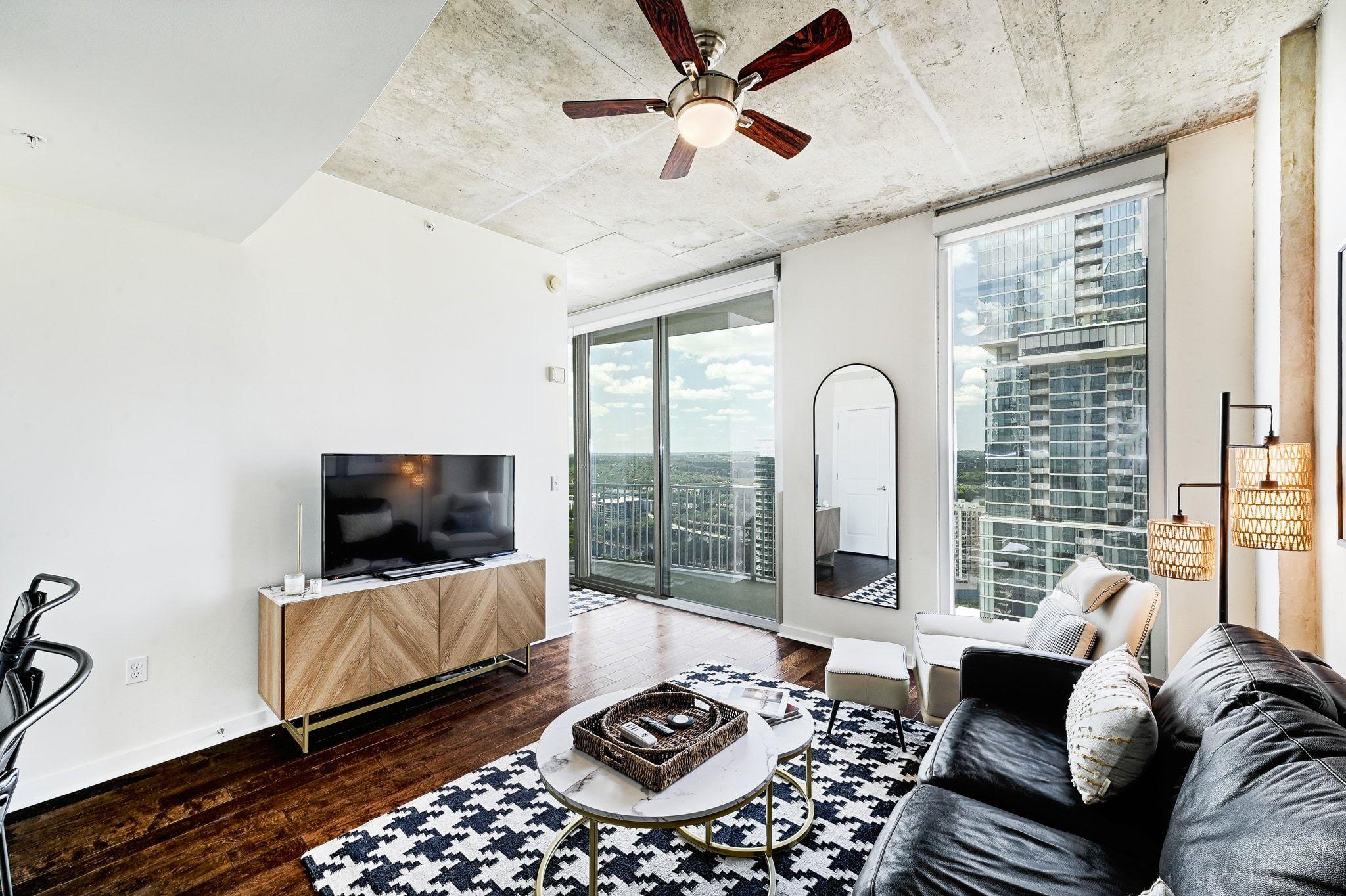 360 Nueces ST # 2808