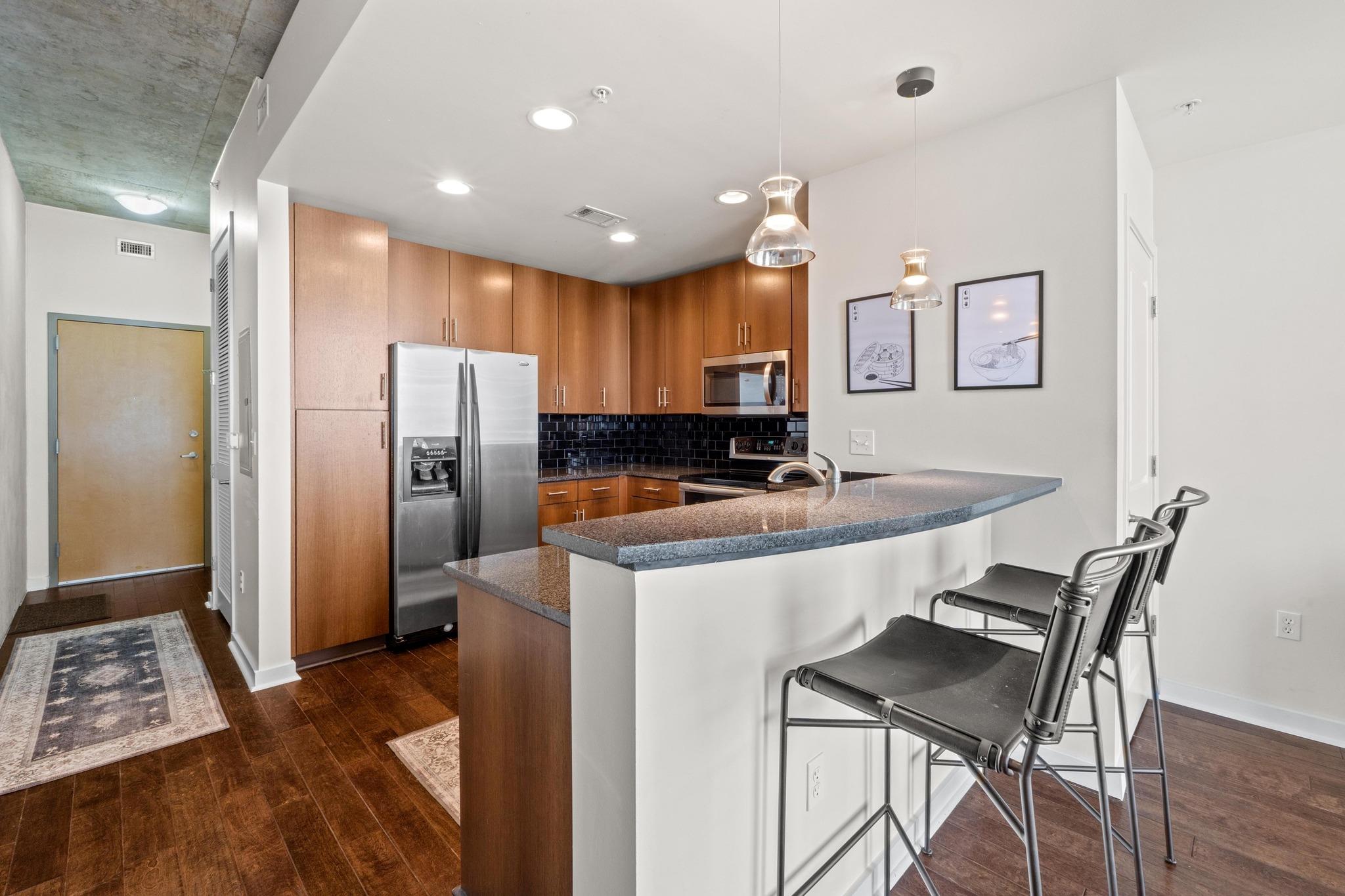 360 Nueces ST # 2808