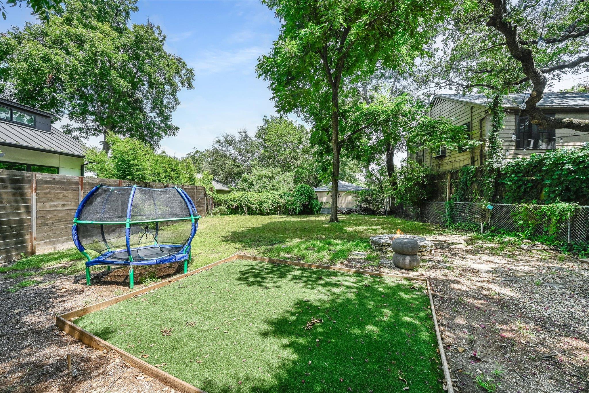 901 Jessie ST