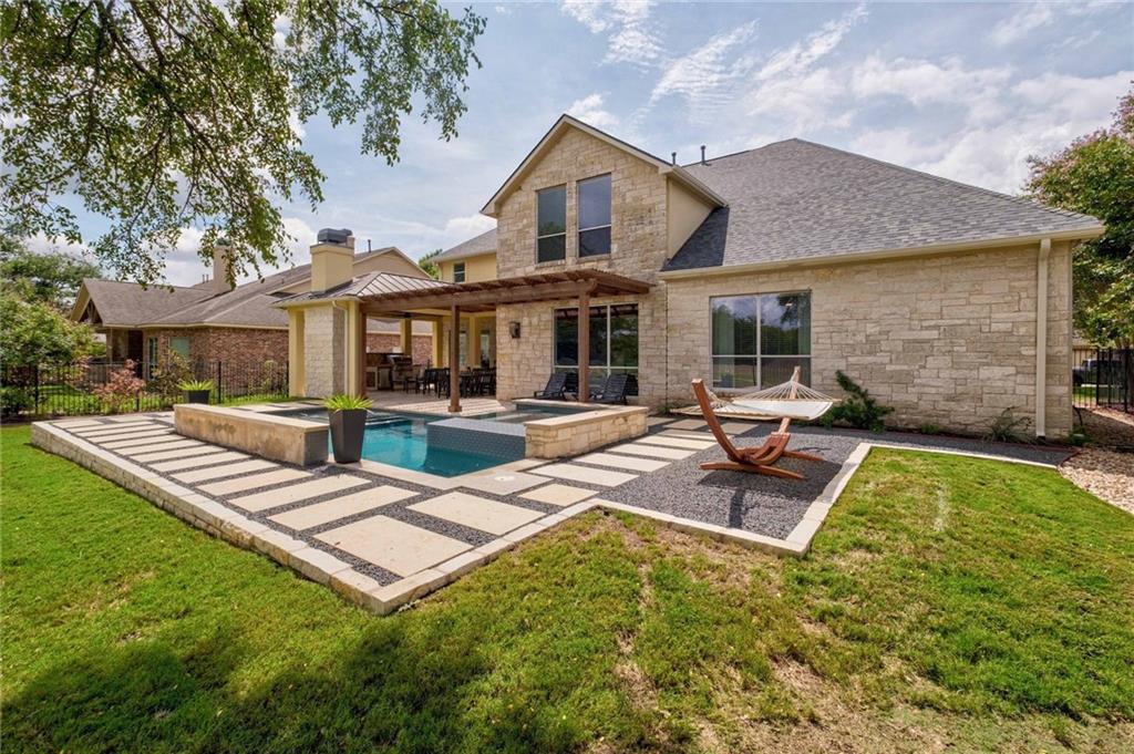 7904 Crandall RD