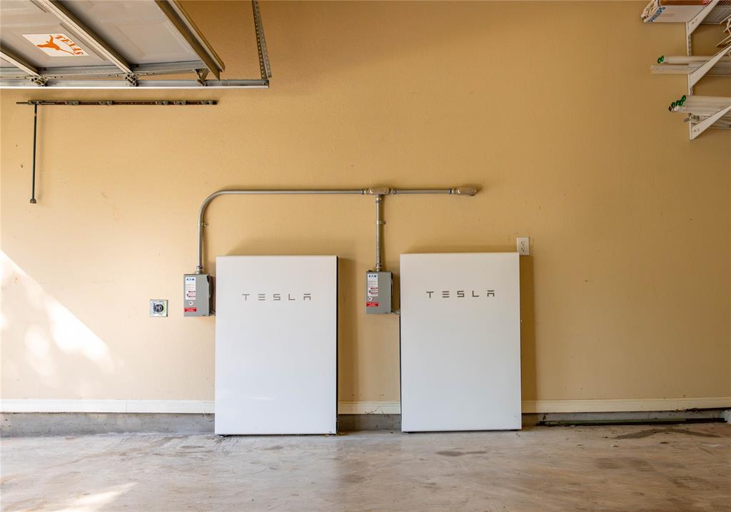 5813 Medicine Creek DR