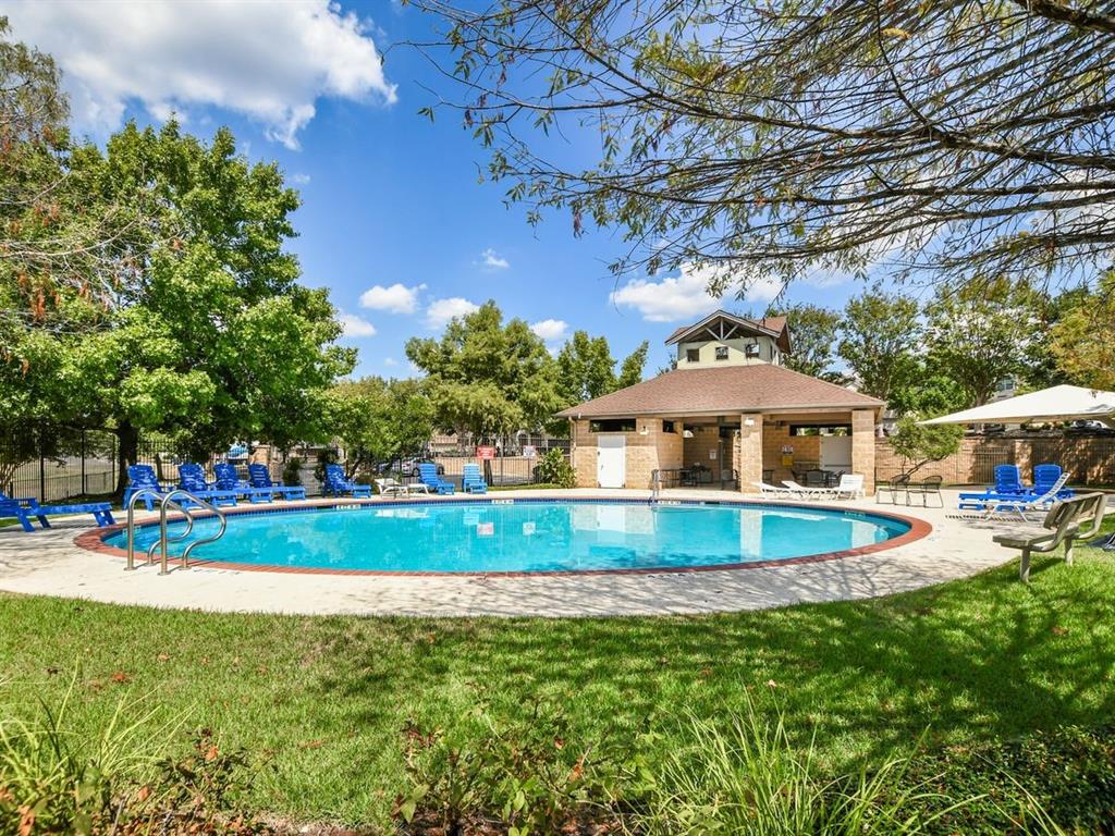 5813 Medicine Creek DR