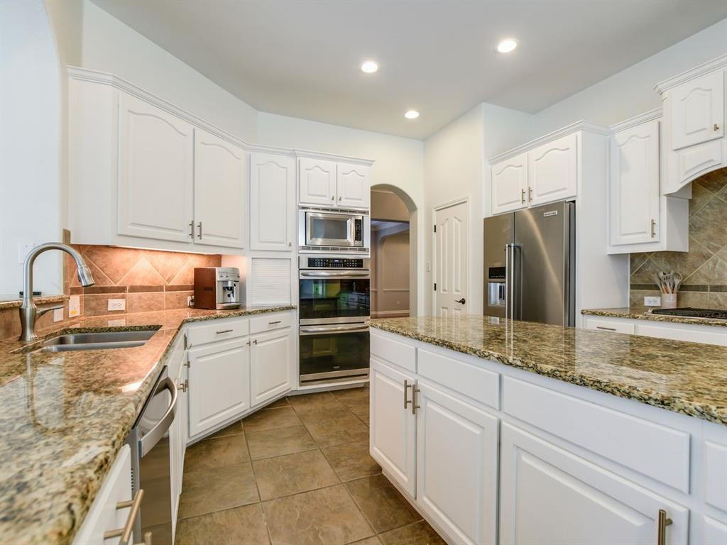 5813 Medicine Creek DR