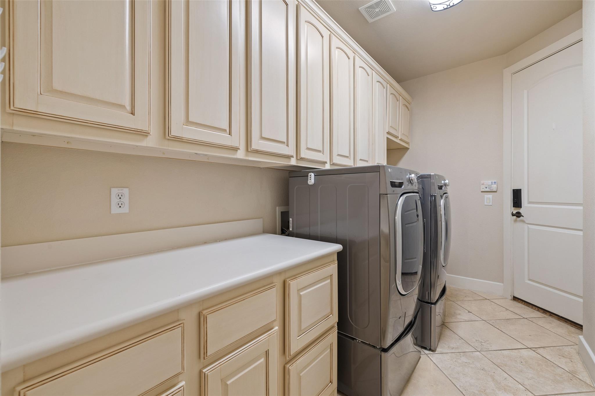 1036 Liberty Park DR Unit: 401/4A