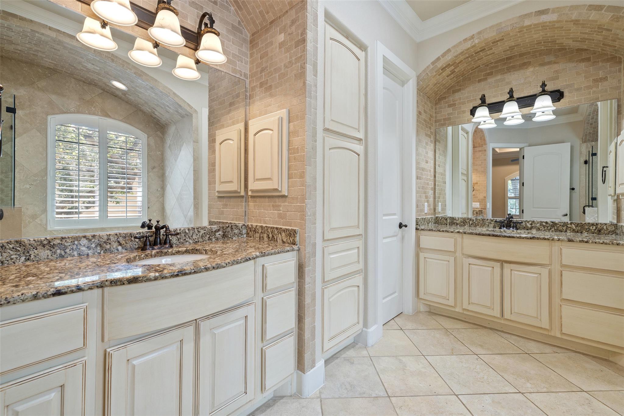 1036 Liberty Park DR Unit: 401/4A