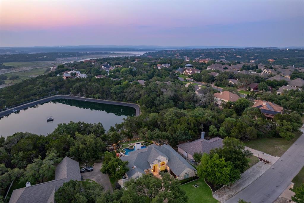 219 CLUBHOUSE DR
