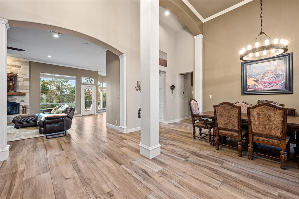 219 CLUBHOUSE DR