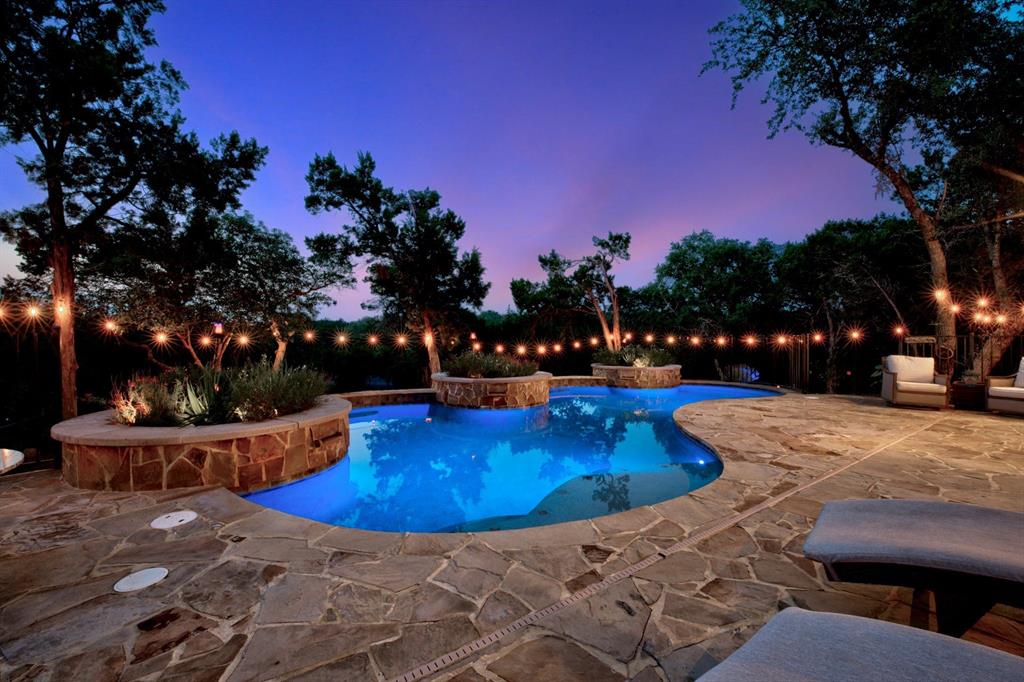 219 CLUBHOUSE DR