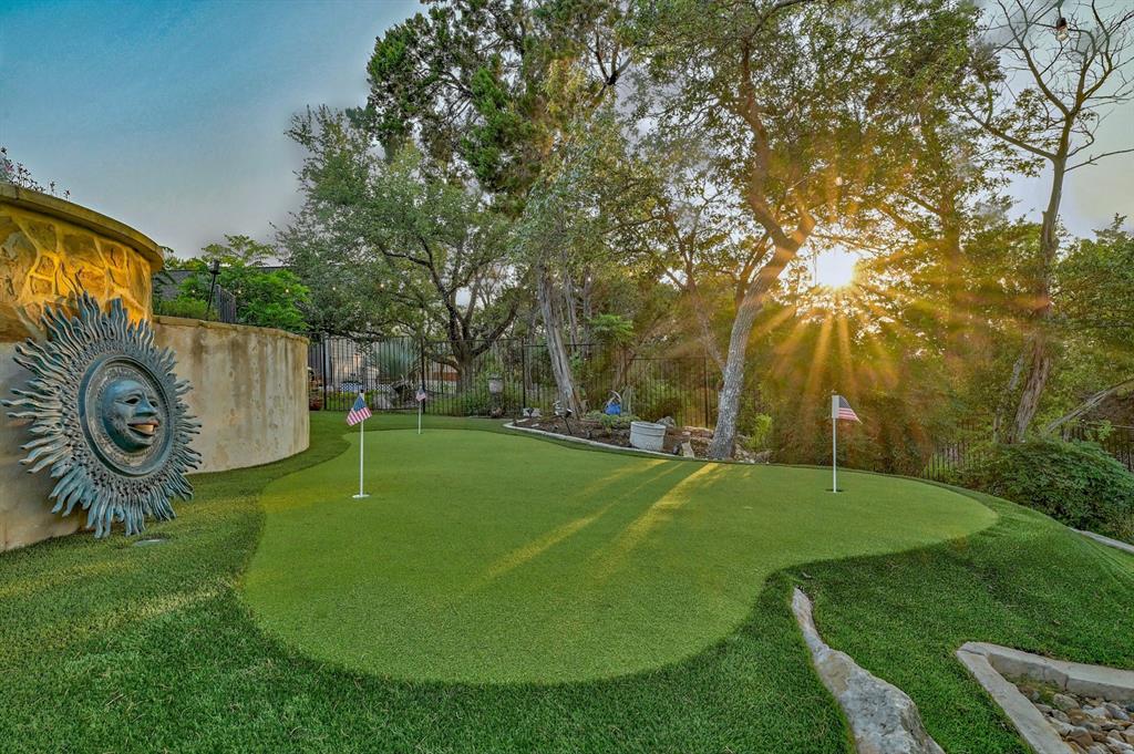 219 CLUBHOUSE DR