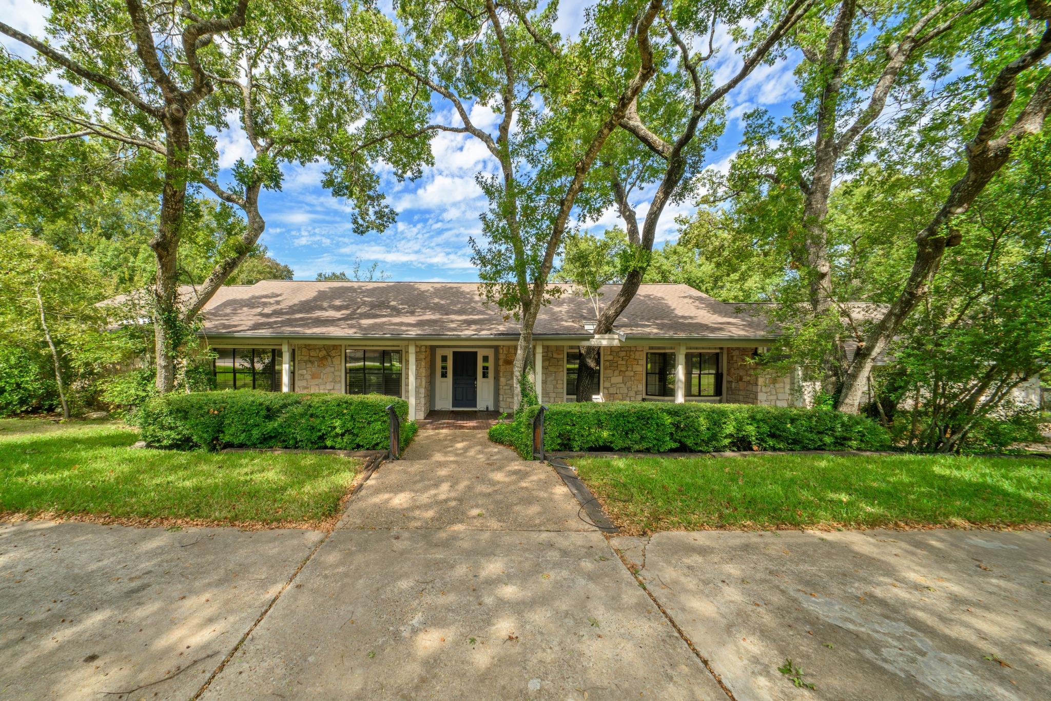 2 Boardman LN