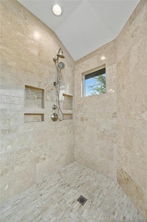 2800 Waymaker WAY # 20