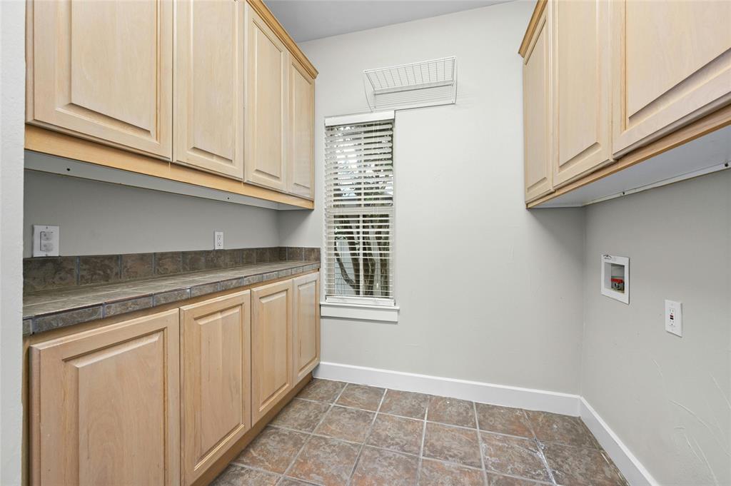 2800 Waymaker WAY # 20