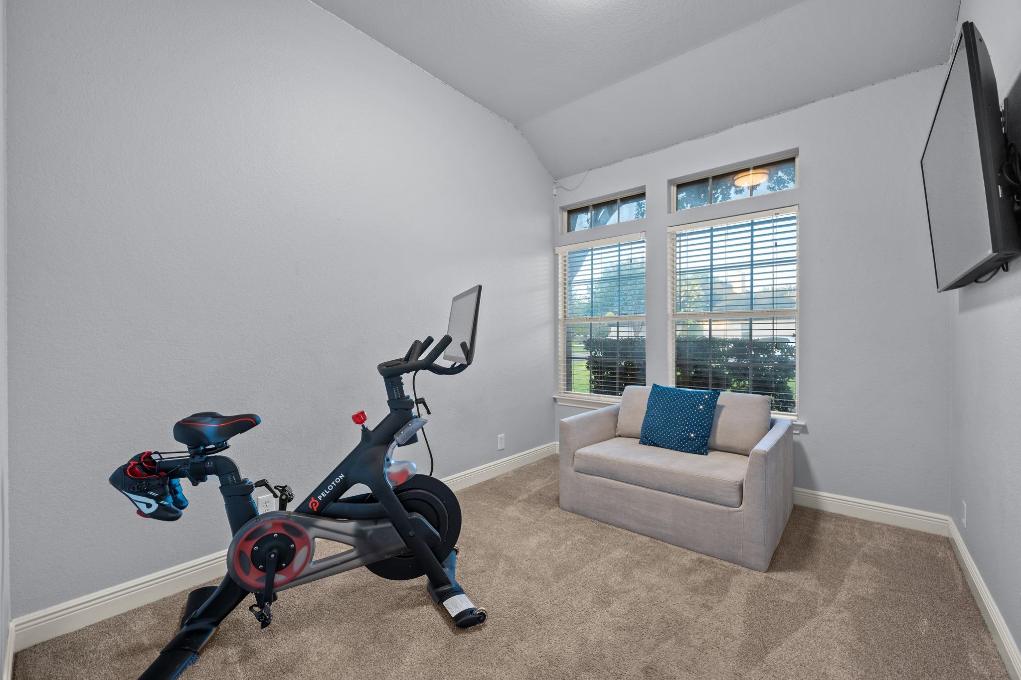 2621 Goldfinch DR