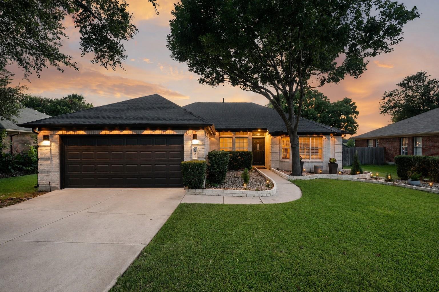 2621 Goldfinch DR