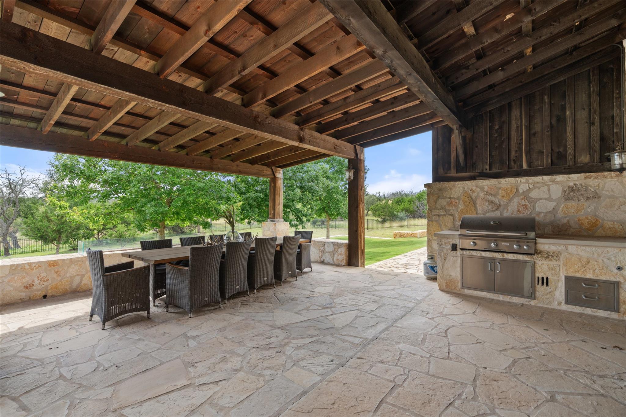 2194 Boot Ranch CIR