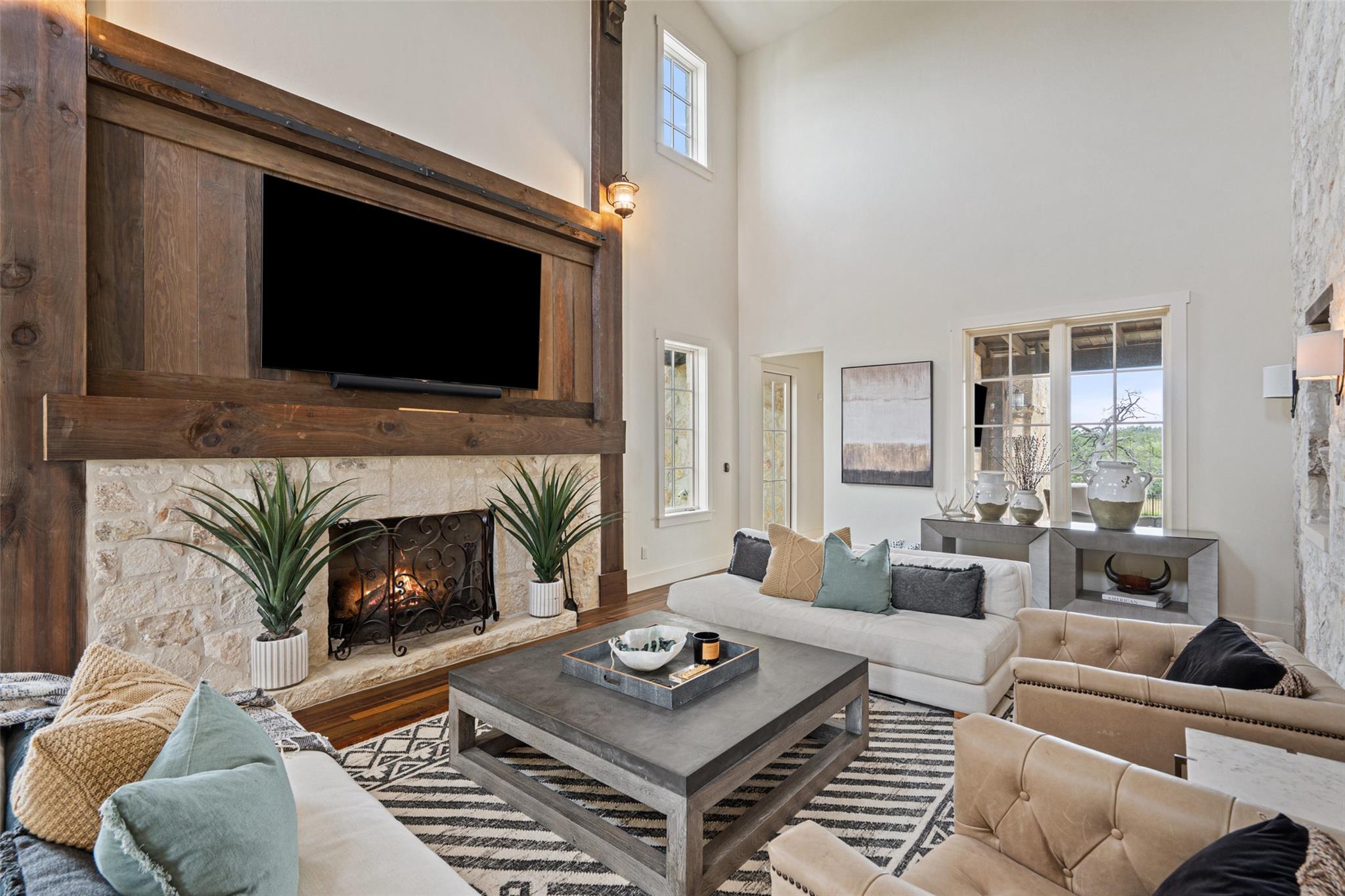 2194 Boot Ranch CIR