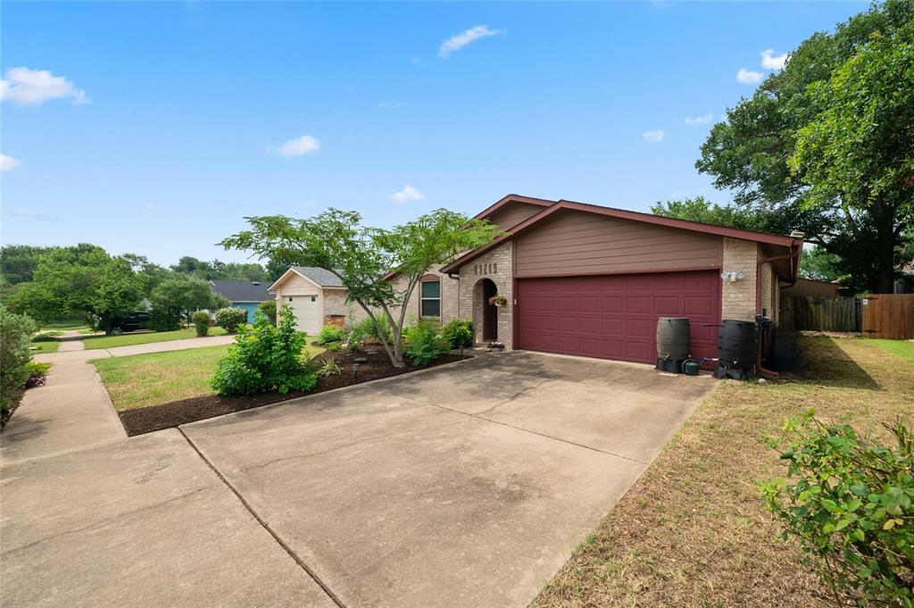 11219 Applewood DR