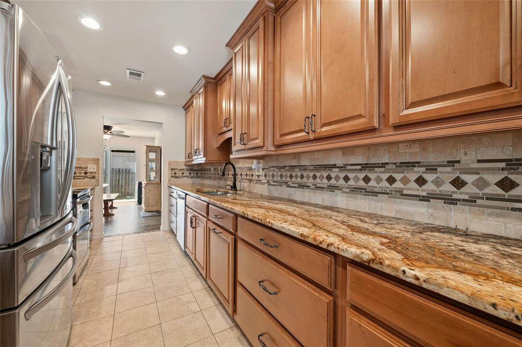 11219 Applewood DR