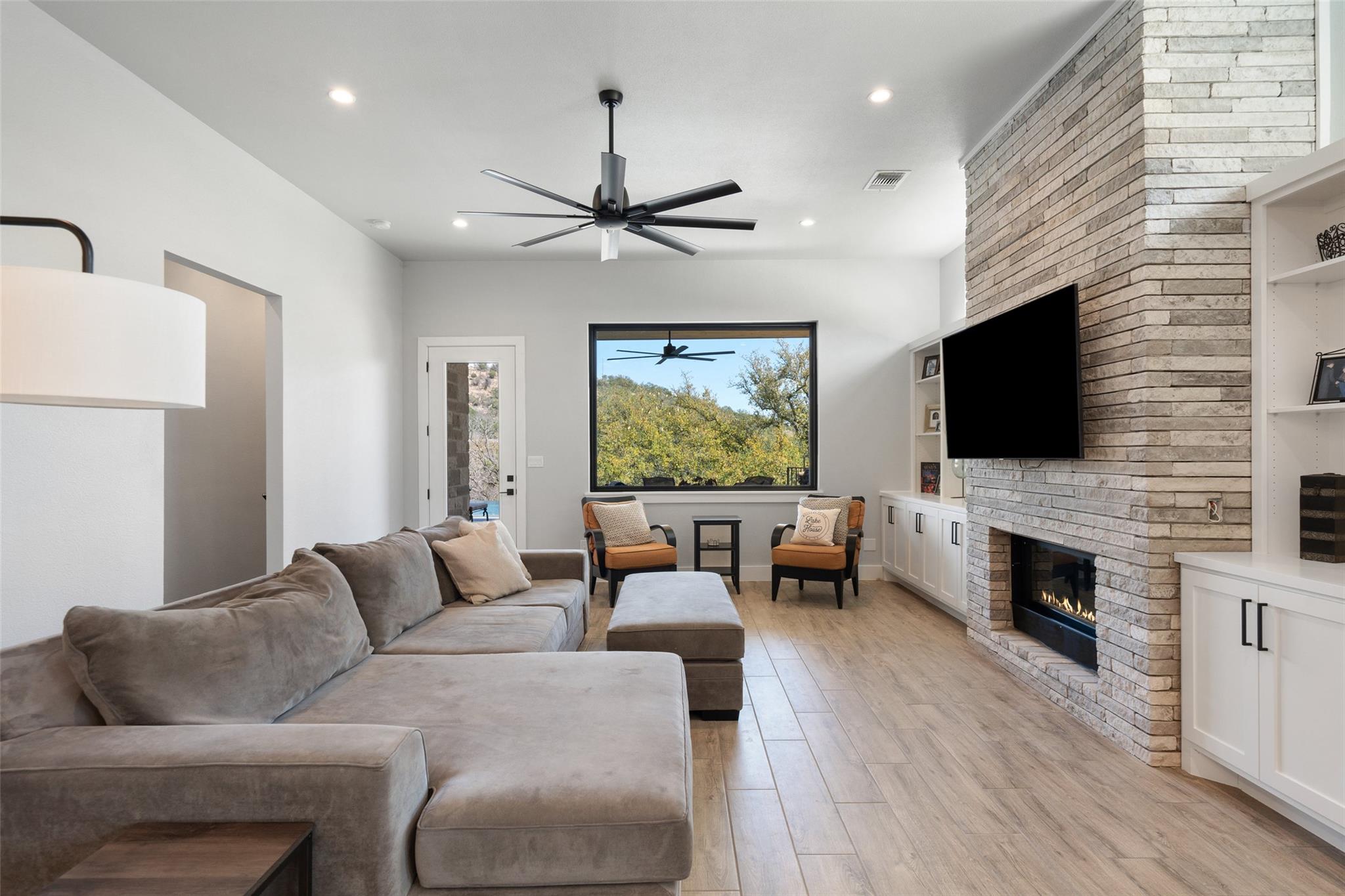 335 Sandy Mountain DR