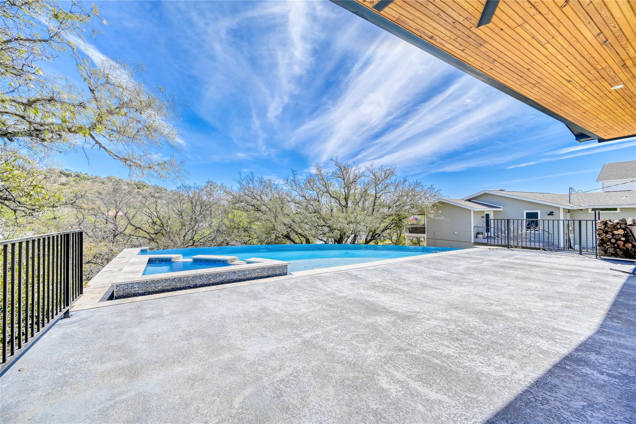 335 Sandy Mountain DR