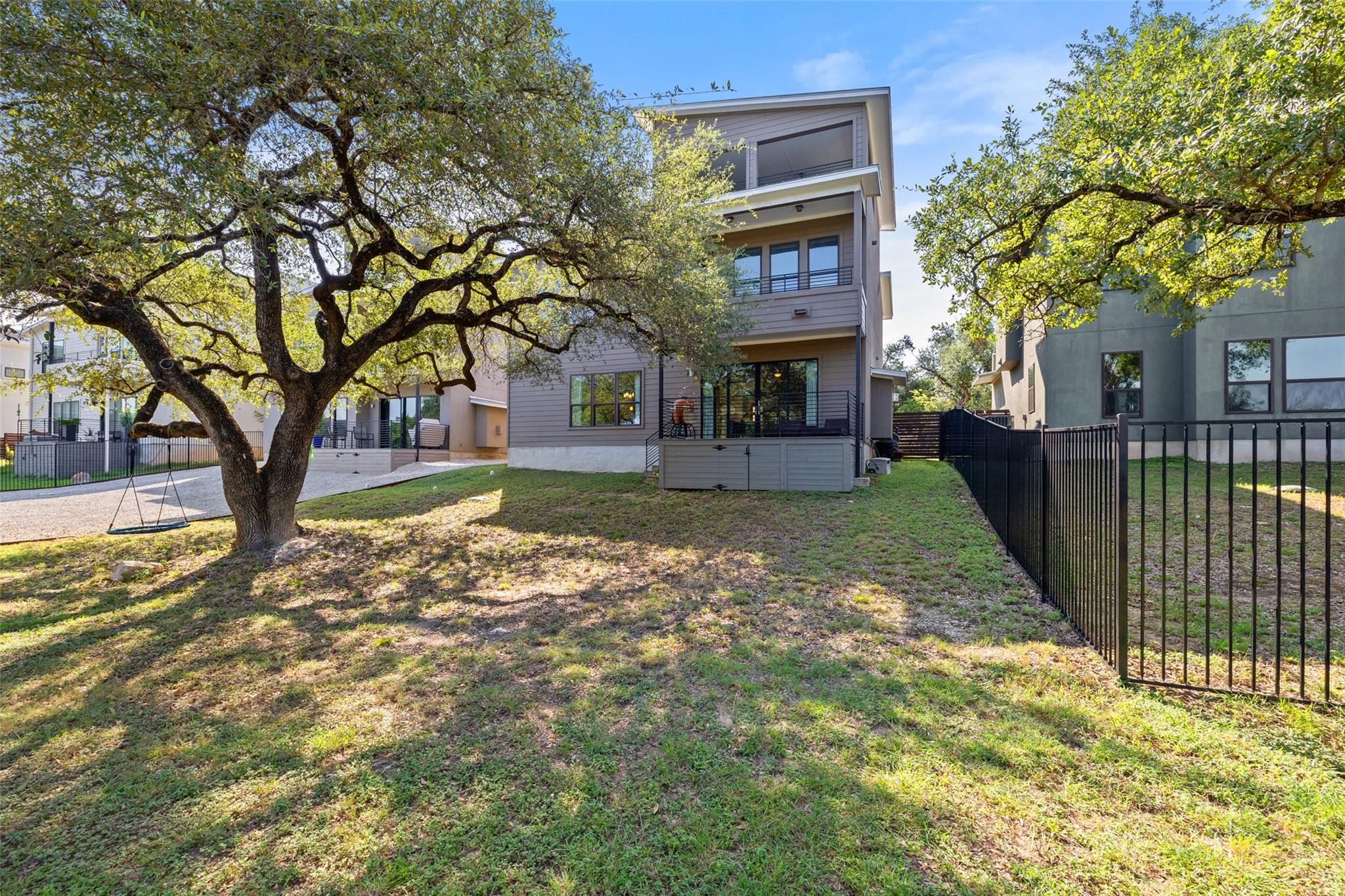 16208 Sydney Carol LN